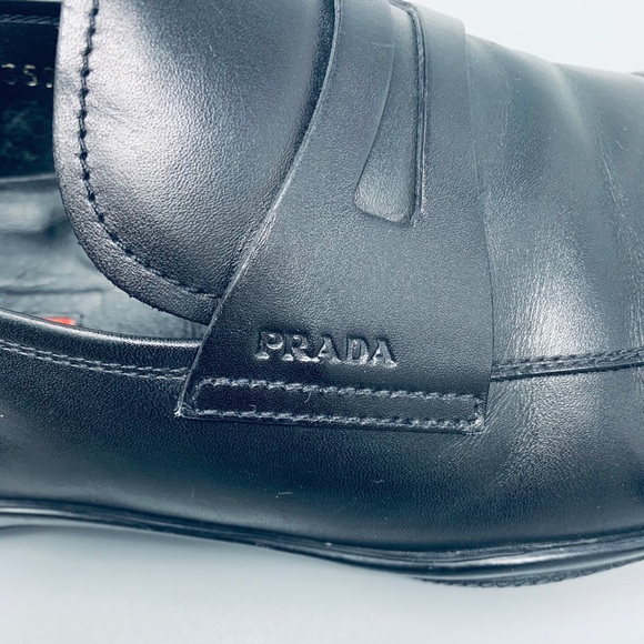 Prada Men’s Black Leather Loafer - Picture 13 of 15